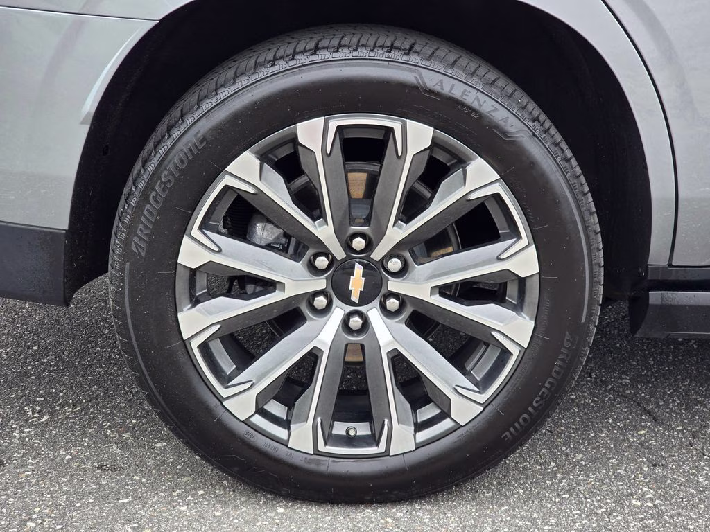 2025 Sterling Gray Metallic Chevrolet Tahoe High Country 4X4 SUV