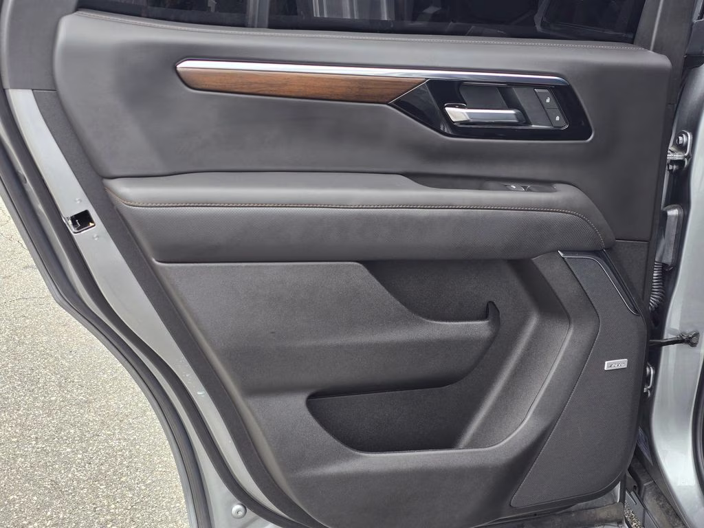 2025 Sterling Gray Metallic Chevrolet Tahoe High Country 4X4 SUV