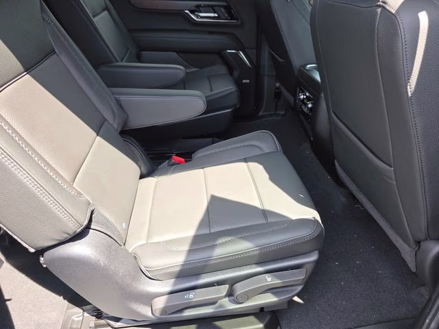 2026 Sterling Metallic GMC Yukon XL Denali 4X4 SUV