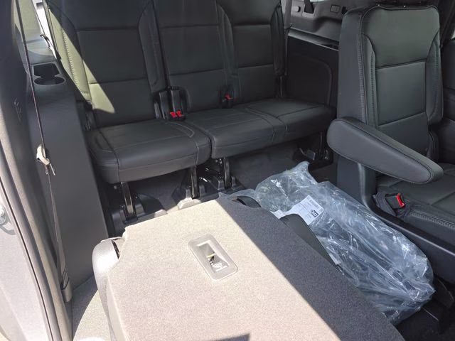 2026 Sterling Metallic GMC Yukon XL Denali 4X4 SUV