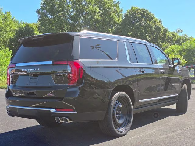 2026 Onyx Black GMC Yukon XL Denali 4X4 SUV