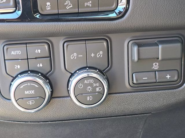 2026 Onyx Black GMC Yukon XL Denali 4X4 SUV