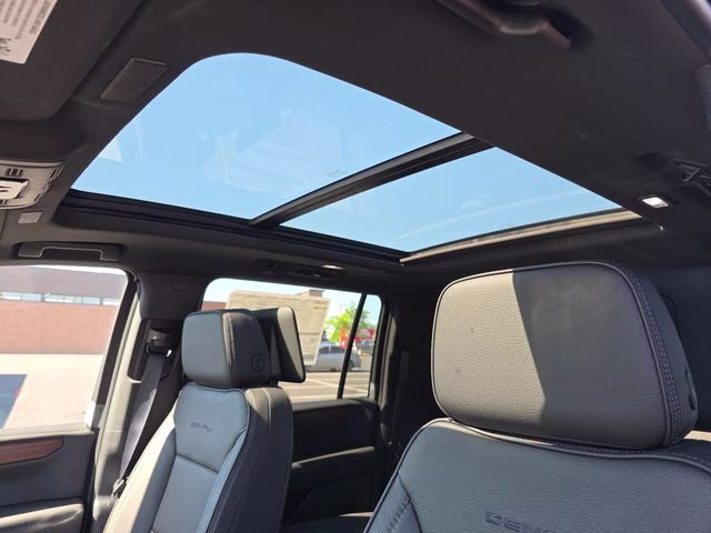 2026 Onyx Black GMC Yukon XL Denali 4X4 SUV