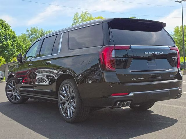 2026 Onyx Black GMC Yukon XL Denali Ultimate 4X4 SUV