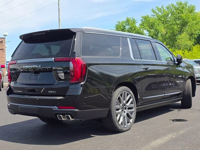 2026 Onyx Black GMC Yukon XL Denali Ultimate 4X4 SUV