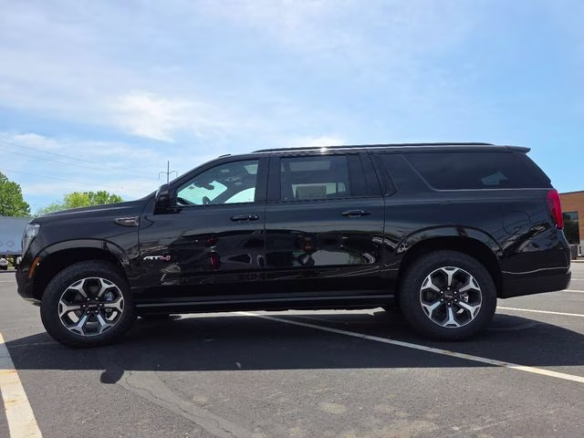 2026 Onyx Black GMC Yukon XL AT4 Ultimate 4X4 SUV