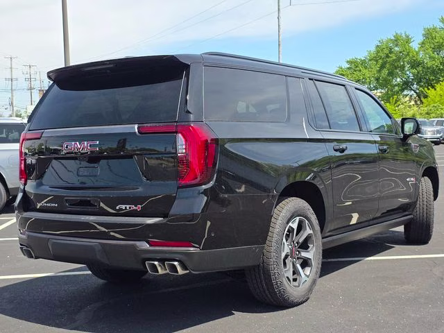 2026 Onyx Black GMC Yukon XL AT4 Ultimate 4X4 SUV