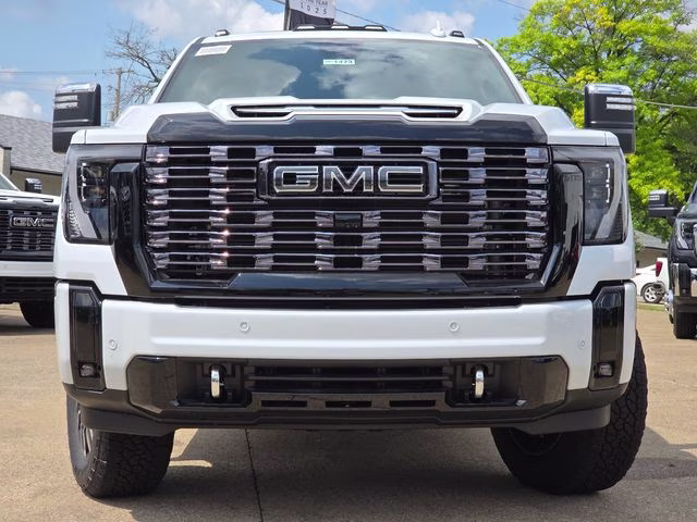 2026 Glacier White Tricoat GMC Sierra 2500HD Denali Ultimate 4X4 Truck