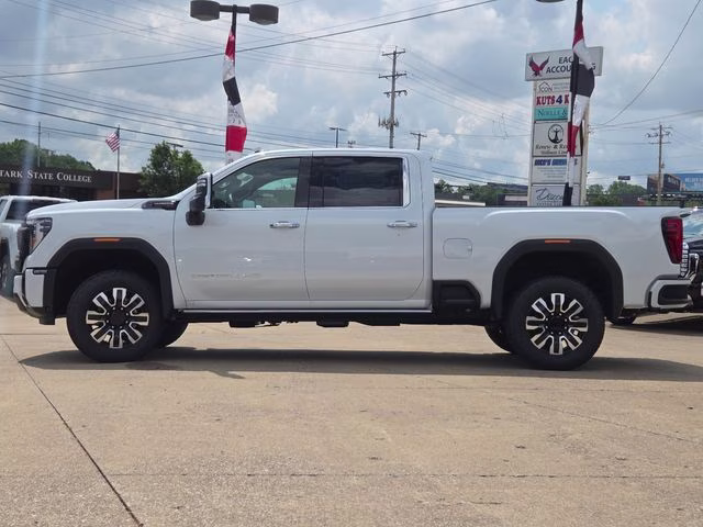 2026 Glacier White Tricoat GMC Sierra 2500HD Denali Ultimate 4X4 Truck