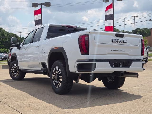 2026 Glacier White Tricoat GMC Sierra 2500HD Denali Ultimate 4X4 Truck
