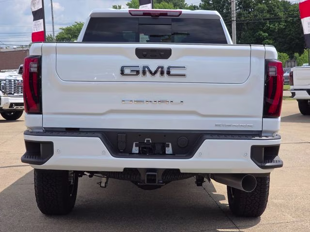 2026 Glacier White Tricoat GMC Sierra 2500HD Denali Ultimate 4X4 Truck