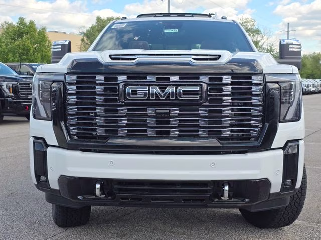 2026 Summit White GMC Sierra 2500HD Denali Ultimate 4X4 Truck