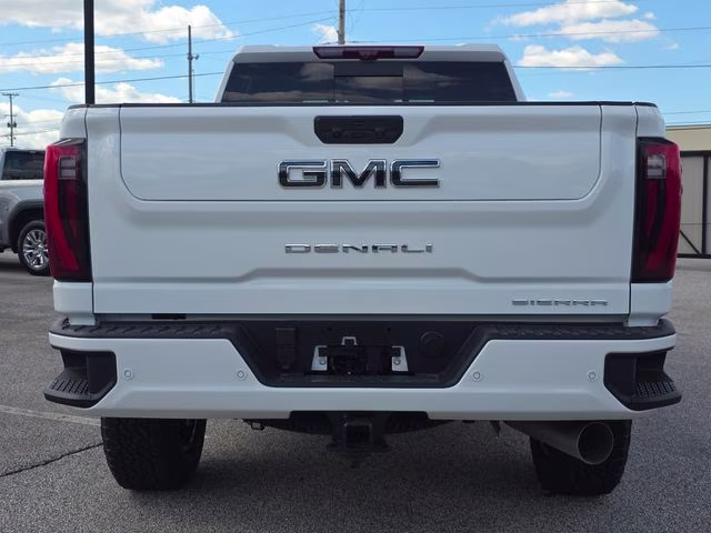 2026 Summit White GMC Sierra 2500HD Denali Ultimate 4X4 Truck