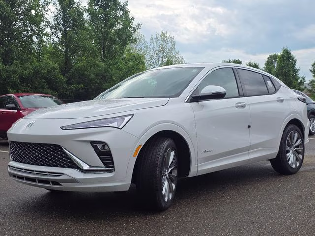 2026 White Frost Tricoat Buick Envista Avenir FWD SUV