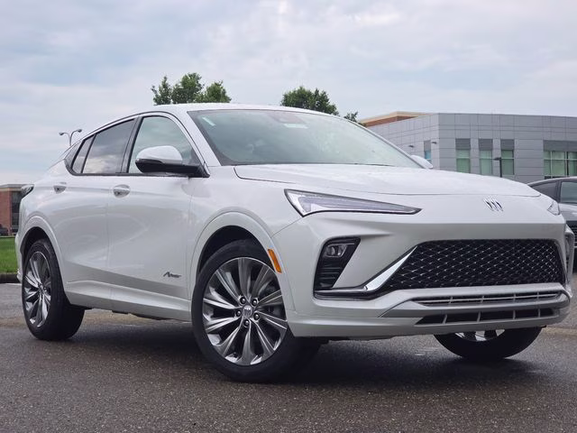 2026 White Frost Tricoat Buick Envista Avenir FWD SUV