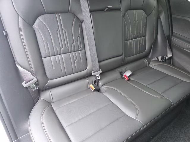 2026 White Frost Tricoat Buick Envista Avenir FWD SUV