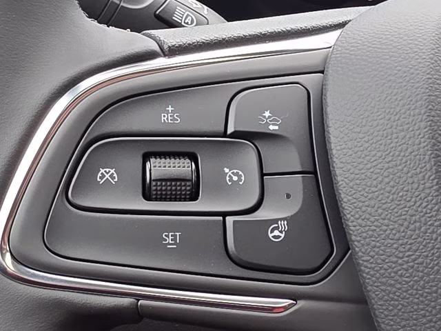 2026 White Frost Tricoat Buick Envista Avenir FWD SUV
