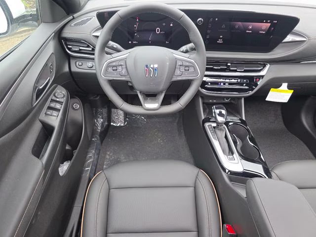 2026 White Frost Tricoat Buick Envista Avenir FWD SUV
