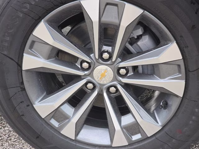 2026 Sterling Gray Metallic Chevrolet Equinox LT FWD SUV