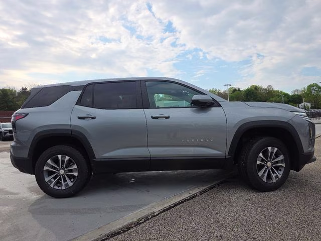 2026 Sterling Gray Metallic Chevrolet Equinox LT FWD SUV