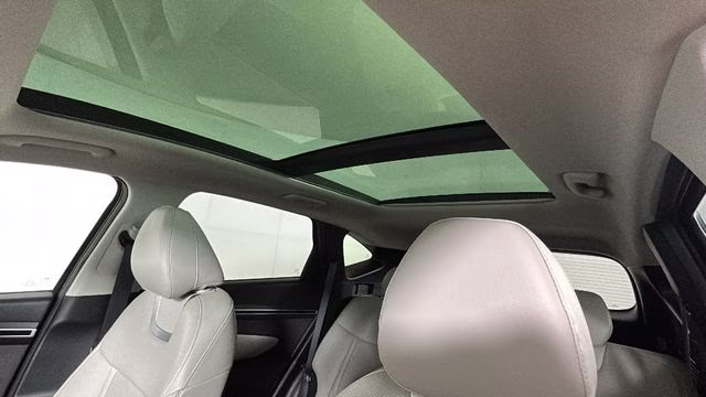 2022 Phantom Black Hyundai Tucson Limited AWD SUV