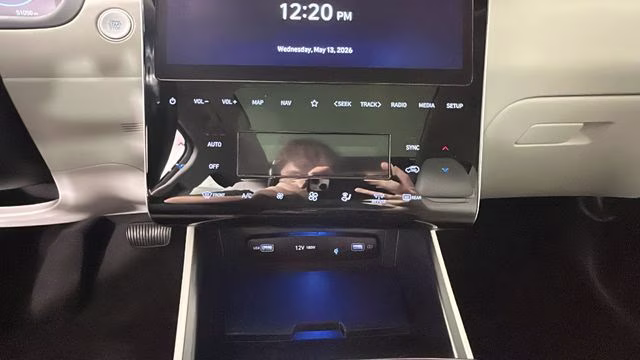 2022 Phantom Black Hyundai Tucson Limited AWD SUV