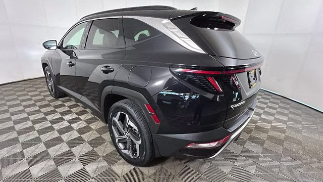 2022 Phantom Black Hyundai Tucson Limited AWD SUV