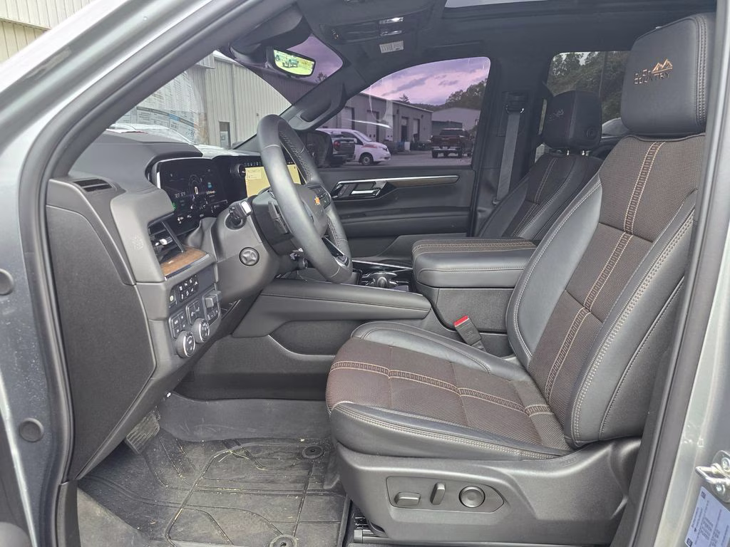 2025 Sterling Gray Metallic Chevrolet Tahoe High Country 4X4 SUV