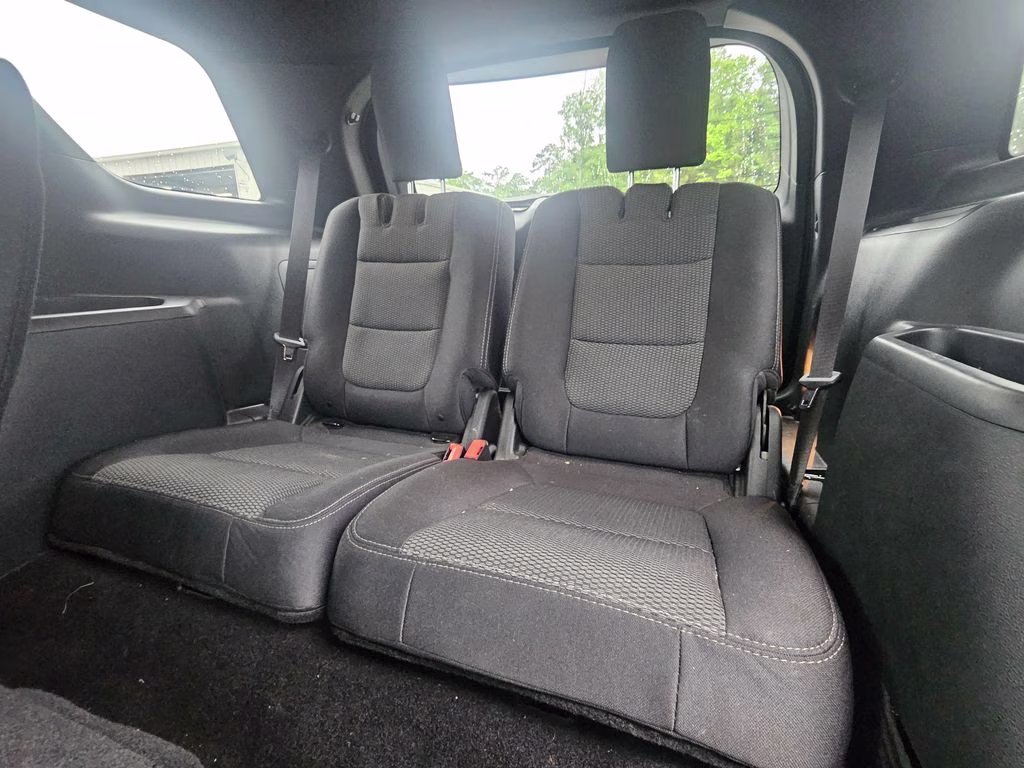 2019 Magnetic Ford Explorer XLT FWD SUV