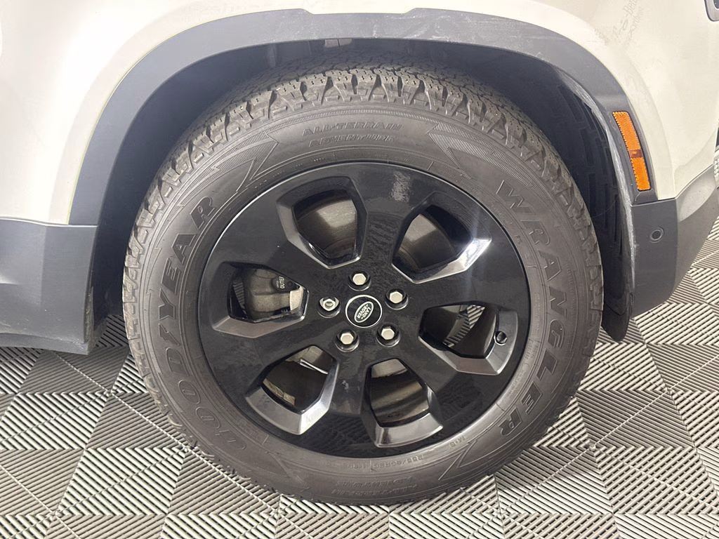 2022 Fuji White Land Rover Defender 110 Standard AWD SUV