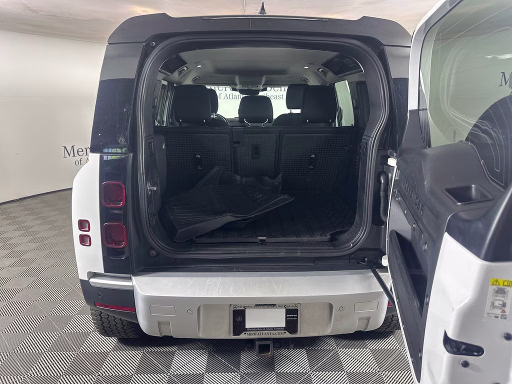 2022 Fuji White Land Rover Defender 110 Standard AWD SUV