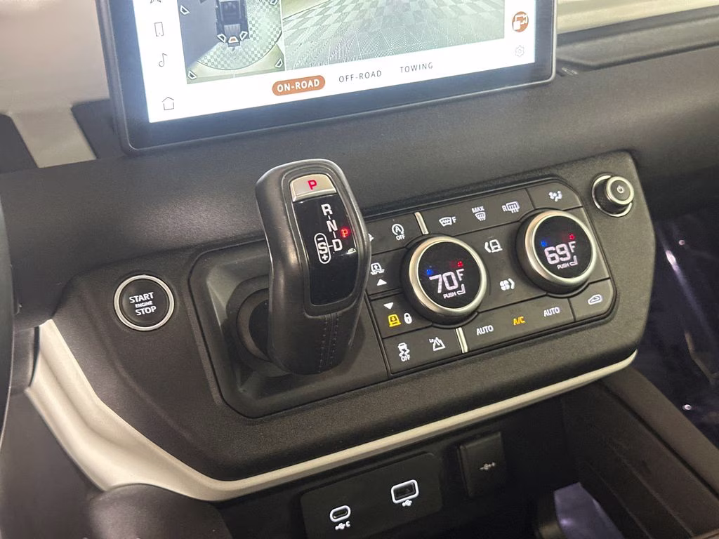 2022 Fuji White Land Rover Defender 110 Standard AWD SUV