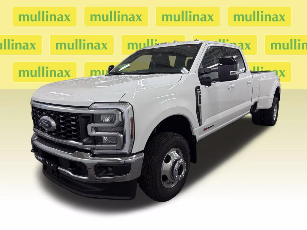 2026 STAR WHITE Ford Super Duty F-350 DRW Lariat 4X4 Truck