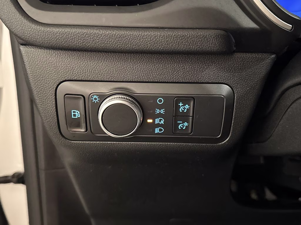 2020 Oxford White Ford Escape SE Sport Hybrid AWD SUV