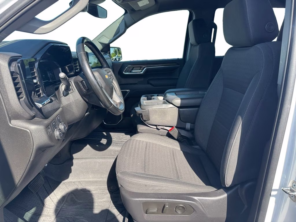 2023 Summit White Chevrolet Silverado 1500 LT 4X4 Truck