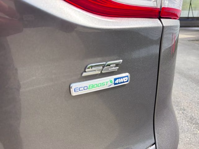 2013 Sterling Gray Metallic Ford Escape SE 4X4 SUV