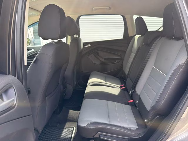 2013 Sterling Gray Metallic Ford Escape SE 4X4 SUV