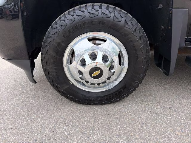 2016 Black Chevrolet Silverado 3500HD High Country 4X4 Truck