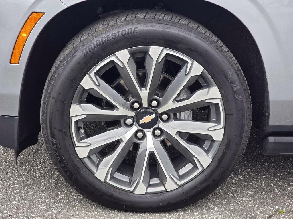 2025 Sterling Gray Metallic Chevrolet Tahoe High Country 4X4 SUV