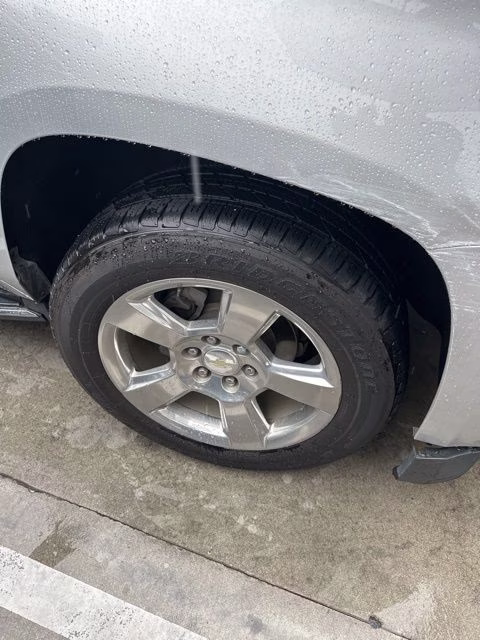 2019 Silver Ice Metallic Chevrolet Tahoe Premier 4X4 SUV