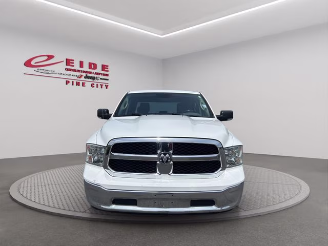 2019 Bright White Clearcoat Ram 1500 SLT 4X4 Truck
