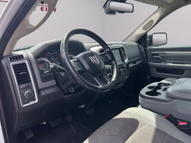2019 Bright White Clearcoat Ram 1500 SLT 4X4 Truck