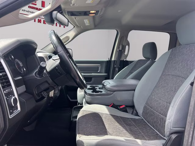 2019 Bright White Clearcoat Ram 1500 SLT 4X4 Truck