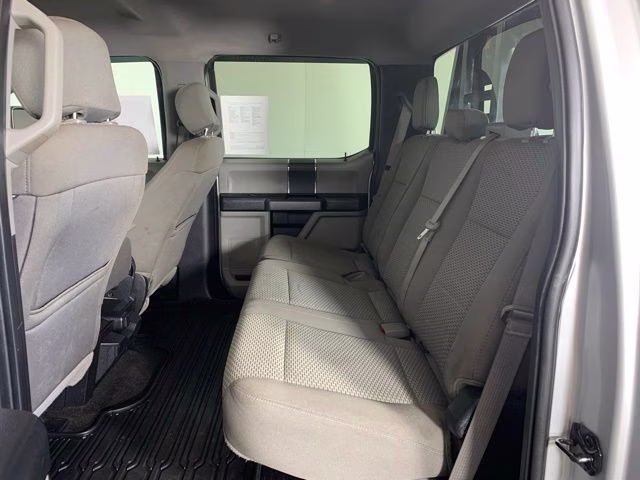 2018 Ingot Silver Metallic Ford Super Duty F-350 SRW XLT 4X4 Truck