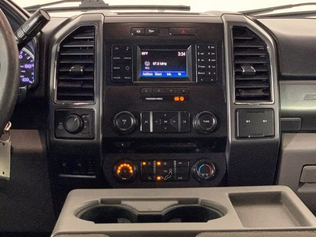 2018 Ingot Silver Metallic Ford Super Duty F-350 SRW XLT 4X4 Truck
