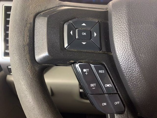 2018 Ingot Silver Metallic Ford Super Duty F-350 SRW XLT 4X4 Truck