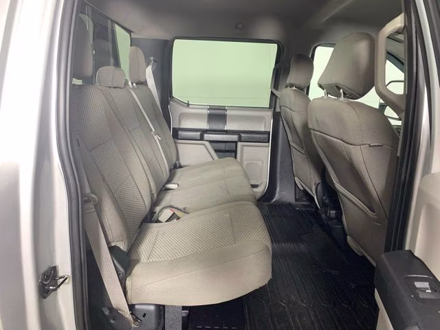 2018 Ingot Silver Metallic Ford Super Duty F-350 SRW XLT 4X4 Truck