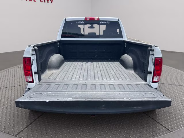 2019 Bright White Clearcoat Ram 1500 SLT 4X4 Truck