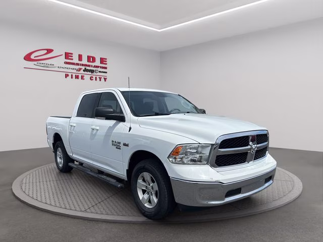 2019 Bright White Clearcoat Ram 1500 SLT 4X4 Truck