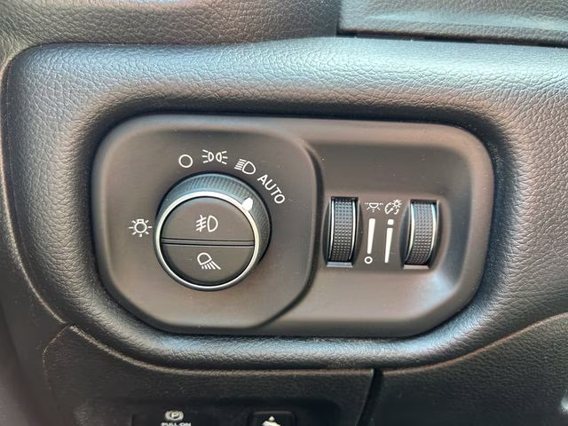 2019 Granite Crystal Metallic Clearcoat Ram 1500 Big Horn 4X4 Truck